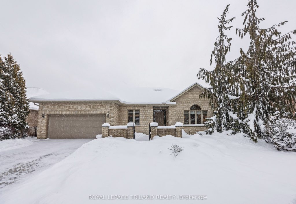 2-bedroom detached home for sale in London South — 90 Longview Court (Photo 1)