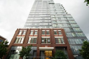Studio common element condo for rent in Toronto — 904 - 181 Huron Street