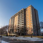 3-bedroom condo apartment for rent in Toronto — 906 - 20 Gilder Drive (Photo 2)