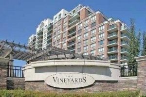 1-bedroom condo apartment for rent in Richmond Hill — 907 - 350 Red Maple Road