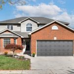 4-bedroom detached home for sale in Stratford — 91 Lightbourne Avenue (Photo 2)