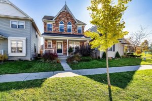 3-bedroom detached home for sale in Peterborough — 912 Broadway Boulevard
