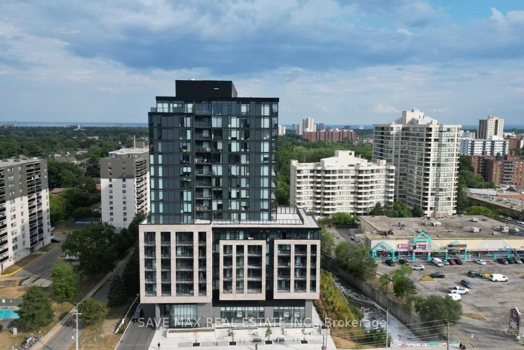 2-bedroom condo apartment for sale in Mississauga — 916 - 86 Dundas Street E (Photo 1)