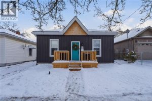 3-bedroom home for sale in Brantford — 92 Walnut Street