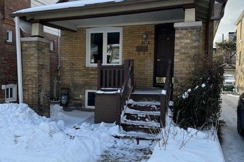 2-bedroom detached home for rent in Toronto — 928 Greenwood Avenue (Photo 1)