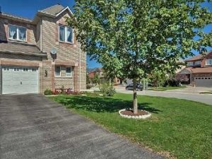 3-bedroom att/row/townhouse for sale in Aurora — 94 Bilbrough Street
