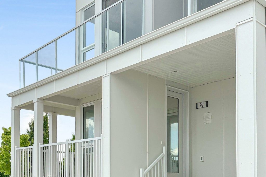 3-bedroom condo townhouse for rent in London East — 97 - 234 Edgevalley Road (Photo 1)