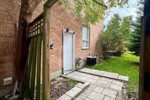 1-bedroom semi-detached home for rent in Richmond Hill — 97 Long Point Drive