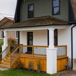 3-bedroom detached home for sale in Stratford — 97 Well Street (Photo 2)