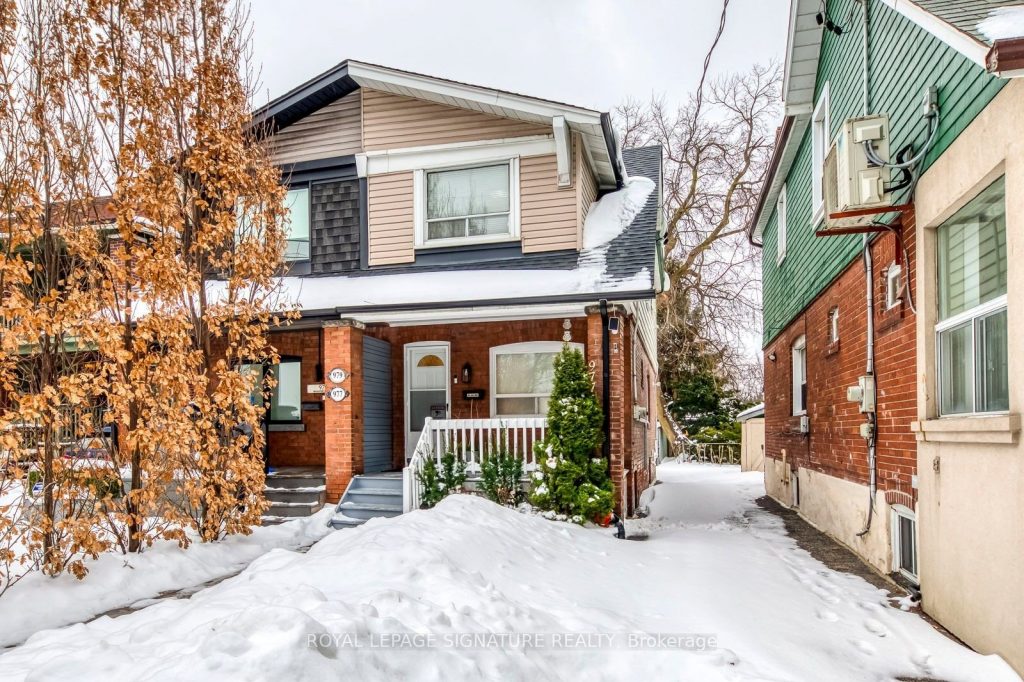 3-bedroom semi-detached home for sale in Toronto — 977 Broadview Avenue (Photo 1)