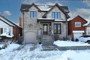 4-bedroom detached home for sale in Toronto — 98 Roosevelt Road