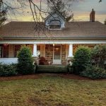 3-bedroom home for sale in Stoney Creek — 982 Highway 8 (Photo 1)