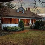 3-bedroom home for sale in Stoney Creek — 982 Highway 8 (Photo 2)