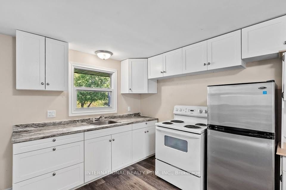 1-bedroom multiplex home for rent in Lambton Shores — 9921 Superior Street (Photo 1)