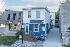 2-bedroom detached home for sale in Ottawa — A&B - 684 Bronson Avenue