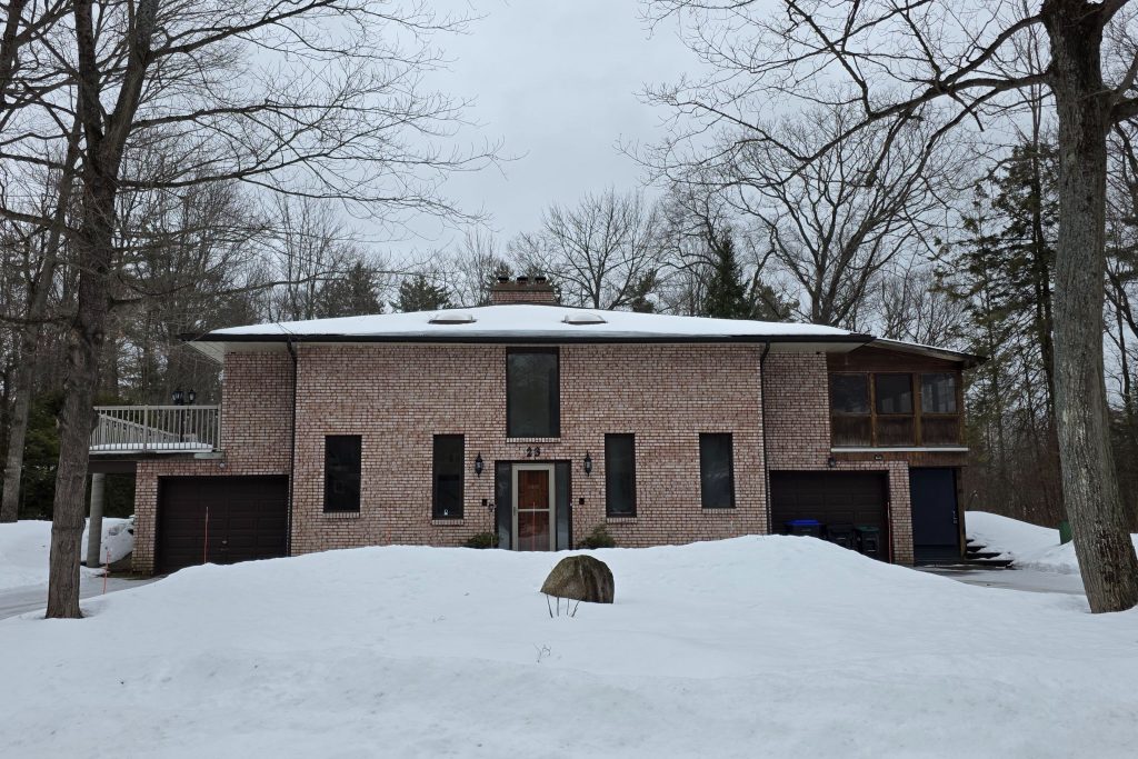 3-bedroom semi-detached home for rent in Tiny — B - 23 Connie Drive (Photo 1)