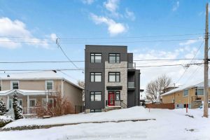 Studio triplex home for rent in Ottawa — B - 280 Levis Avenue S