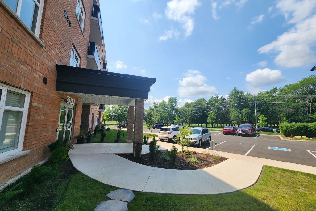 2-bedroom condo apartment for rent in Niagara Falls — B207 - 5629 Swayze Drive (Photo 1)