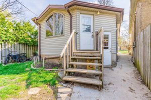 2-bedroom detached home for rent in London North — Back - 132 Wharncliffe Road N