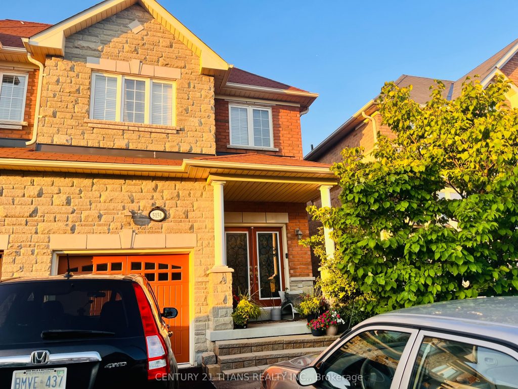1-bedroom semi-detached home for rent in Mississauga — Basement - 5151 Nestling Grove (Photo 1)