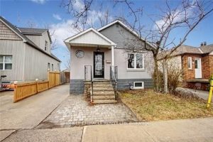 1-bedroom detached home for rent in Mississauga — Bsmt - 1058 Alexandra Avenue