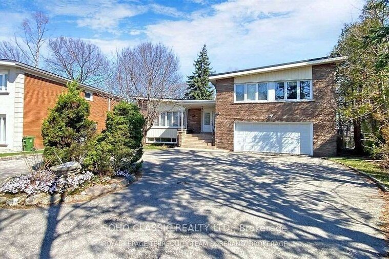 2-bedroom detached home for rent in Toronto — BSMT - 29 Bayhampton Court (Photo 1)