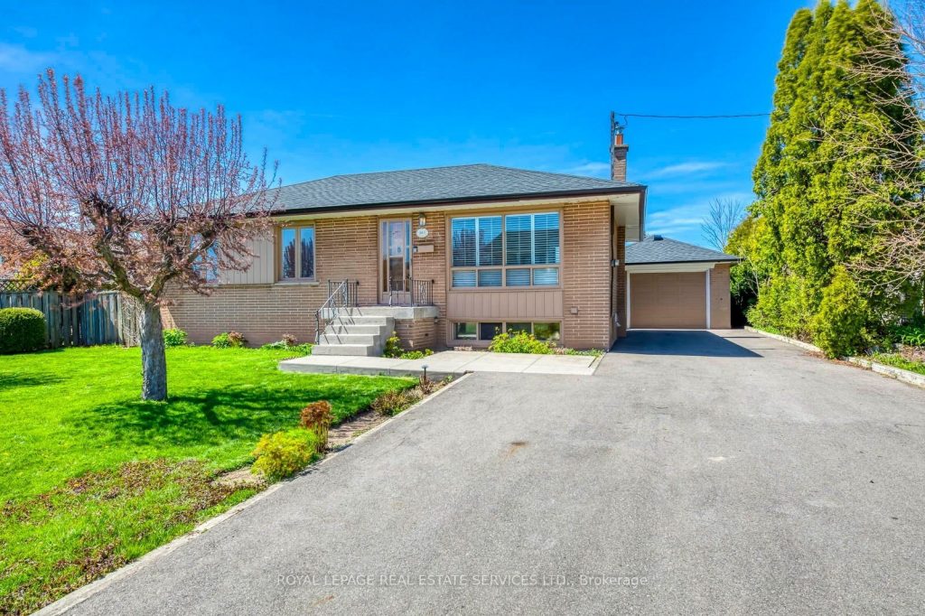 2-bedroom lower level home for rent in Oakville — BSMT - 383 Wentworth Street (Photo 1)