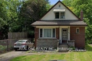 1-bedroom detached home for rent in Hamilton — First Floor - 92 Binkley Crescent W