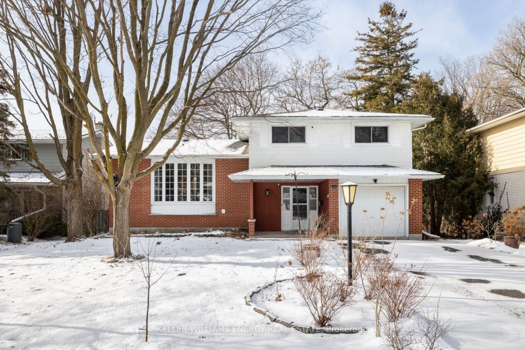 1-bedroom detached home for rent in Oshawa — Lower - 1012 Lavender Court (Photo 1)