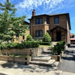 1-bedroom detached home for rent in Toronto — Lower - 17 Braemar Avenue (Photo 1)