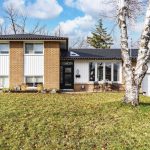 Studio detached home for rent in Barrie — Lower - 20 Ottaway Avenue (Photo 1)
