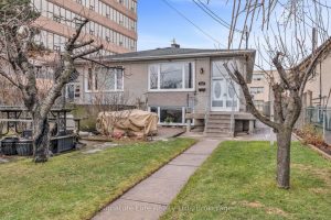 2-bedroom duplex home for rent in Toronto — Lower - 3562 Dufferin Street