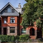1-bedroom att/row/townhouse for rent in Toronto — Lower Unit - 554 Spadina Crescent (Photo 1)