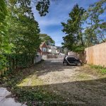 1-bedroom att/row/townhouse for rent in Toronto — Lower Unit - 554 Spadina Crescent (Photo 3)