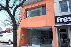 Studio commercial retail home for rent in Toronto — Main - 1052 Queen Street W