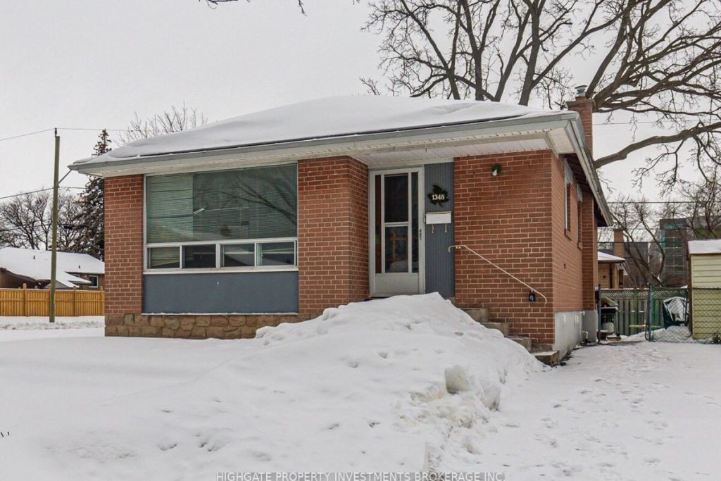 3-bedroom detached home for rent in Pickering — Main - 1348 Tatra Drive (Photo 1)