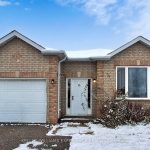 3-bedroom duplex home for rent in Barrie — Main - 16 Nicole Marie Avenue (Photo 3)