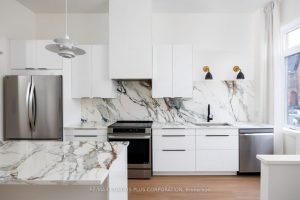 3-bedroom att/row/townhouse for rent in Toronto — Main - 219 Sorauren Avenue