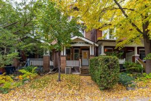 1-bedroom duplex home for rent in Toronto — Main - 238 Saint Clarens Avenue