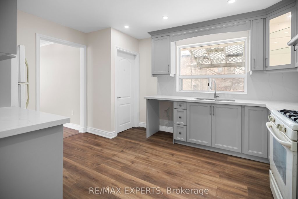 3-bedroom detached home for rent in Vaughan — Main - 30 Gosling Road (Photo 1)
