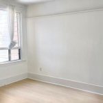 1-bedroom fourplex home for rent in Toronto — Main Floor U - 246 Euclid Avenue (Photo 4)
