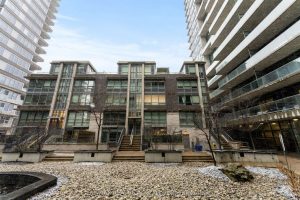 3-bedroom condo townhouse for sale in Toronto — Th16 - 57 East Liberty Street