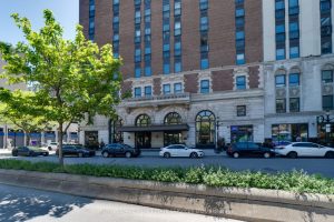 1-bedroom condo apartment for sale in Hamilton — Unit 611 - 112 King Street E