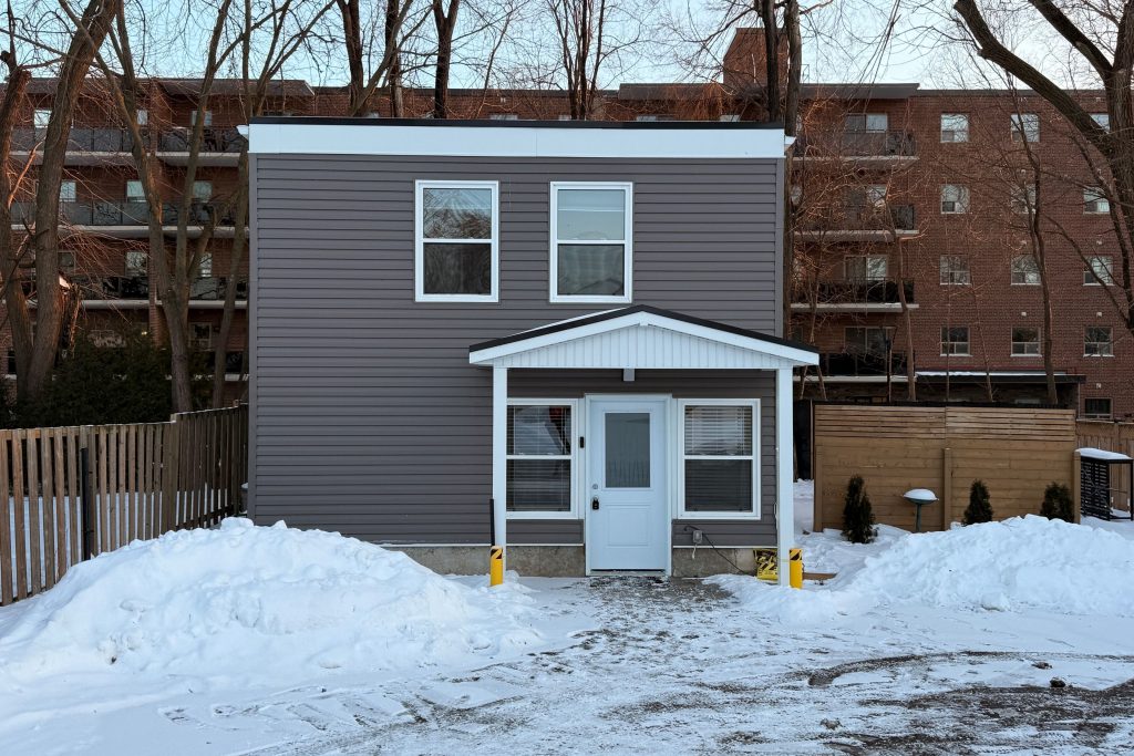 3-bedroom detached home for rent in Ajax — Unit B - 33 Lincoln Street (Photo 1)