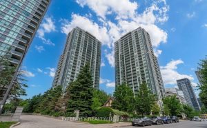 2-bedroom condo apartment for rent in Toronto — UPH04 - 16 Harrison Garden Boulevard