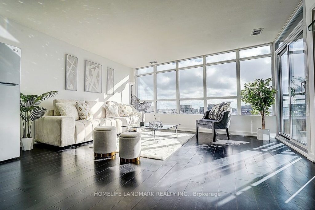 2-bedroom condo apartment for sale in Toronto — 1007 - 10 Capreol Court (Photo 1)