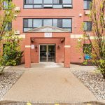 2-bedroom condo apartment for sale in Middlesex — 1007 - 95 Baseline Road W (Photo 1)