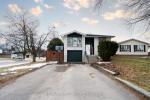 3-bedroom detached home for sale in Durham — 1007 Cardinal Court