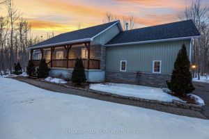 2-bedroom detached home for sale in Simcoe — 100 Gerhardt Road