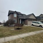 3-bedroom detached home for sale in Oxford — 100 Southview Court (Photo 2)
